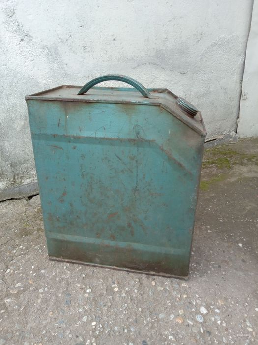 Vând canistra metalica