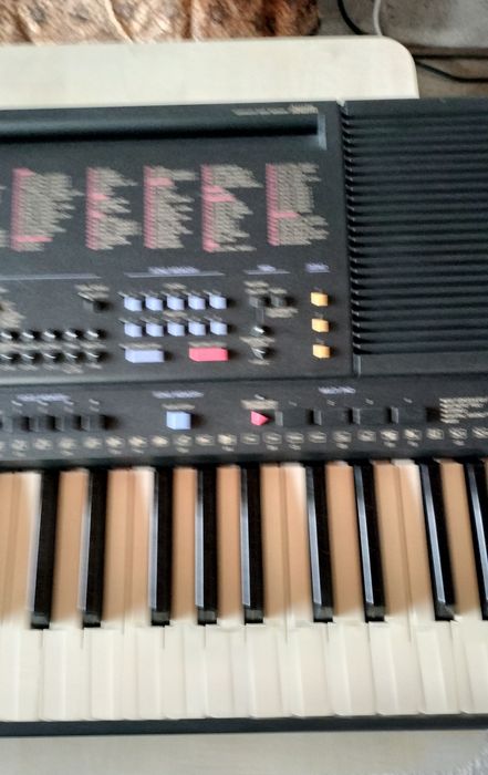Orga Yamaha PSR-600