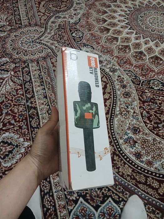 Mikrofon kop iwlatilmagan