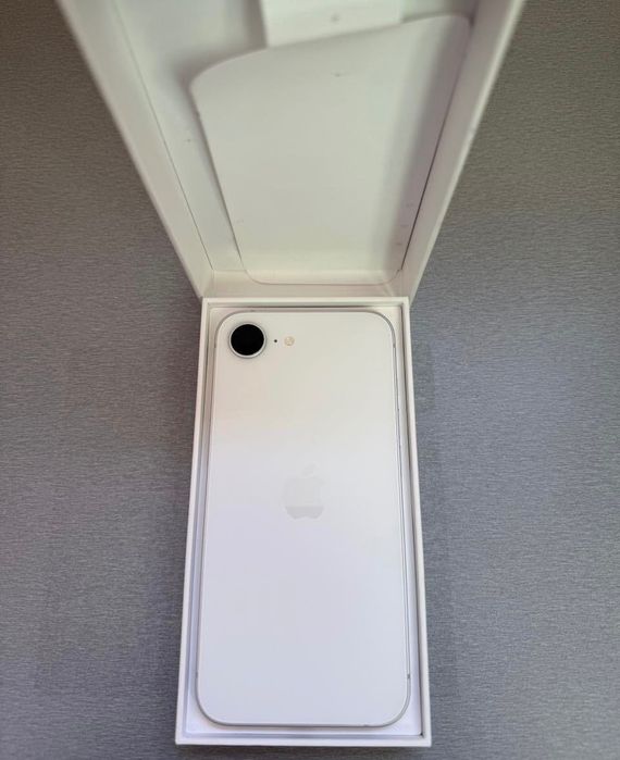 iPhone 16e 128 gb 100%