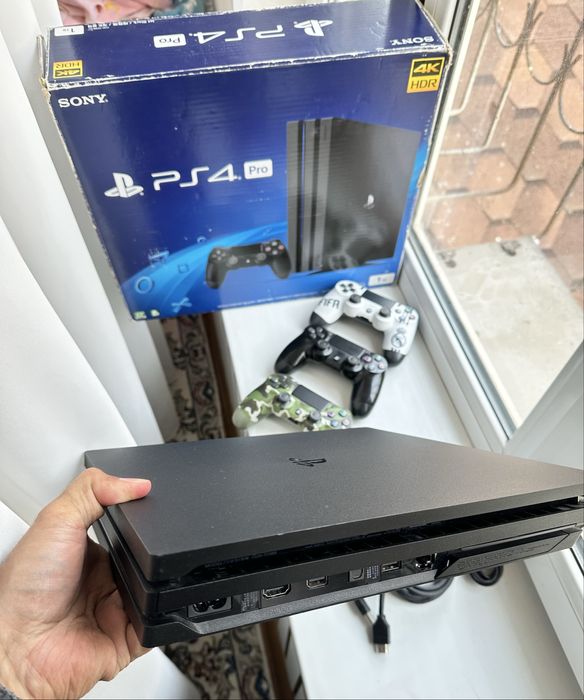 PlayStation 4 Pro 4K +15Игры