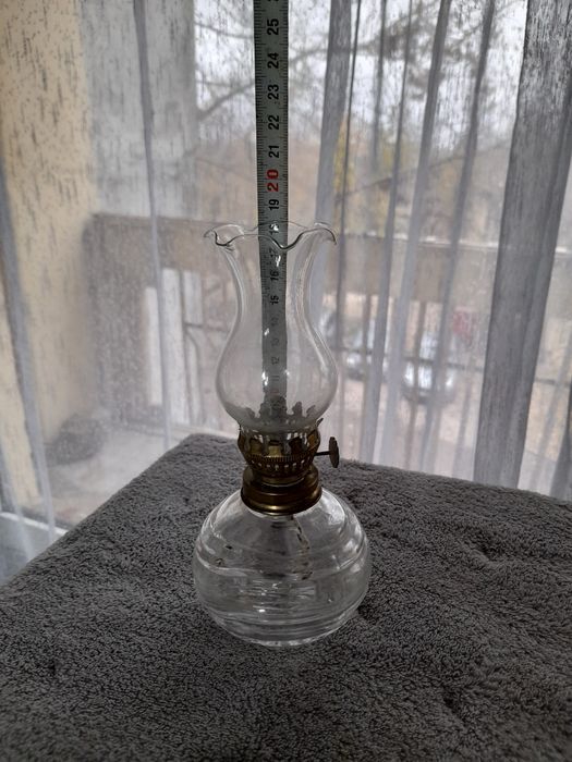 Два броя газени лампи и фенер за помещение