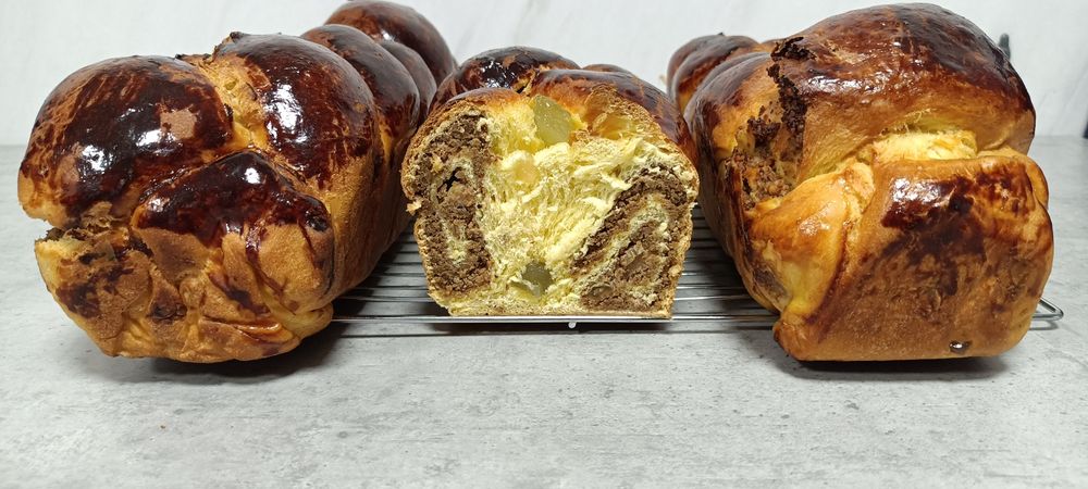 Cozonaci de casa tradiționali Românești și Babka