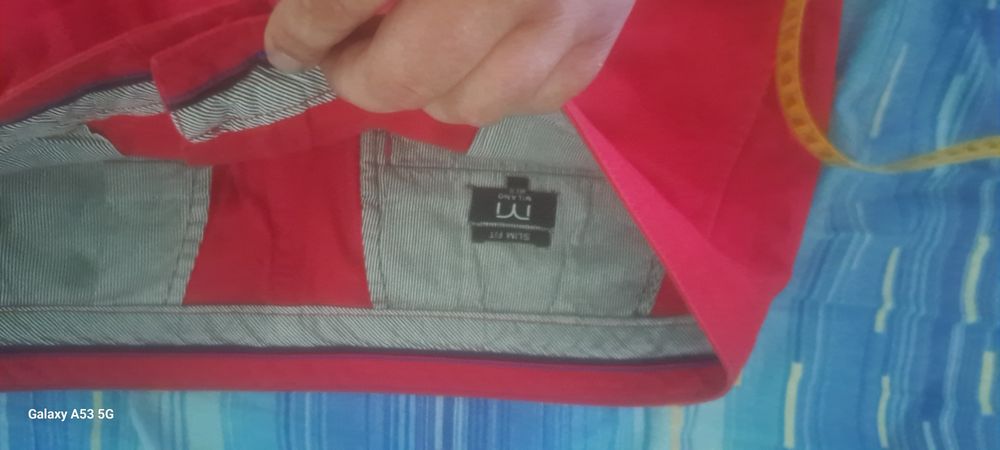 Червени къси панталонки много готини нови