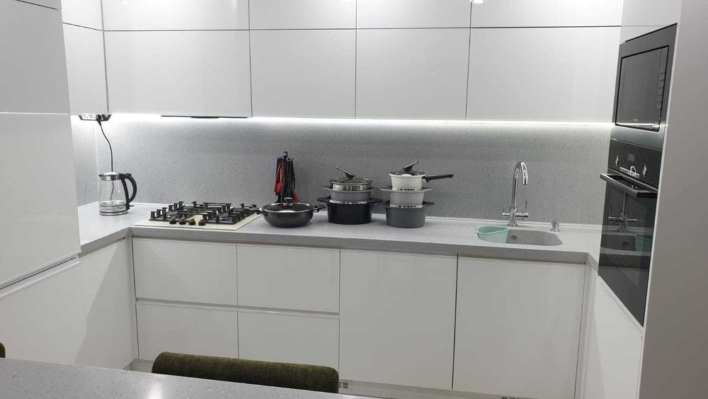 Продам 3 ком кв центре