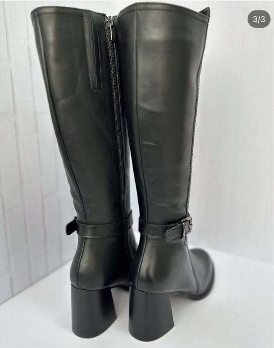 Продаю кожаные сапоги