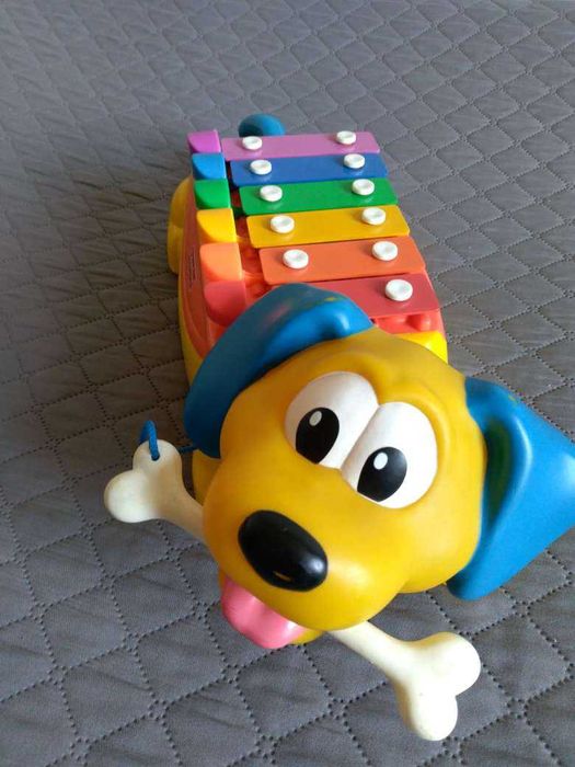 Музикална играчка -куче