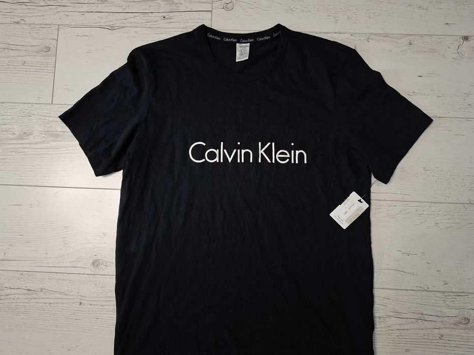 Calvin Klein-Ориг. Тениска Нова!