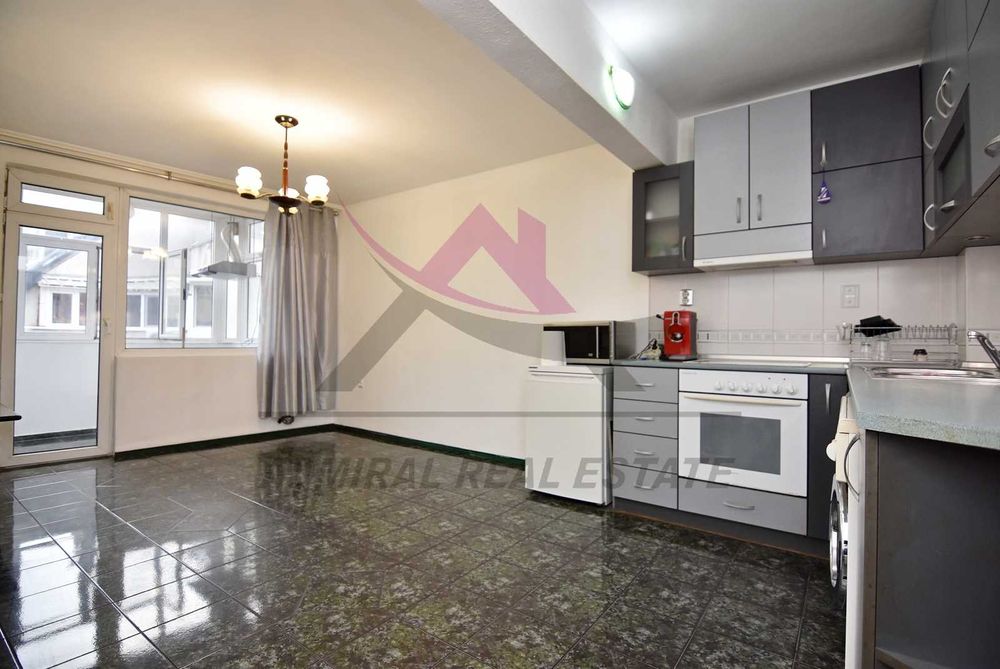 Продава се Тристаен апартамент в Варна, Лятно кино Тракия - 85 кв.м за 1050 €/кв.м - Снимка #2