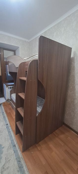 Двухярусная кровать
