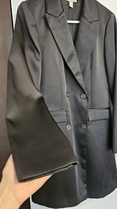Черно сако-рокля H&M