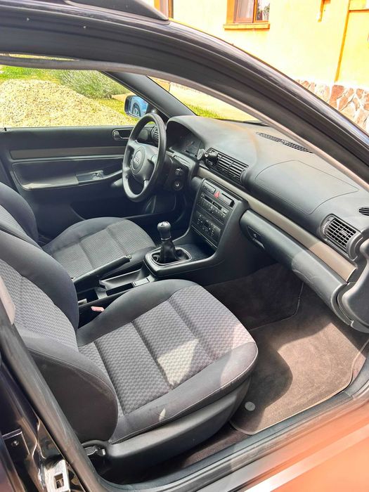 Se vinde Audi A4 B5 Facelift ,2001/ motorizare 1.9 TDI 115 CP