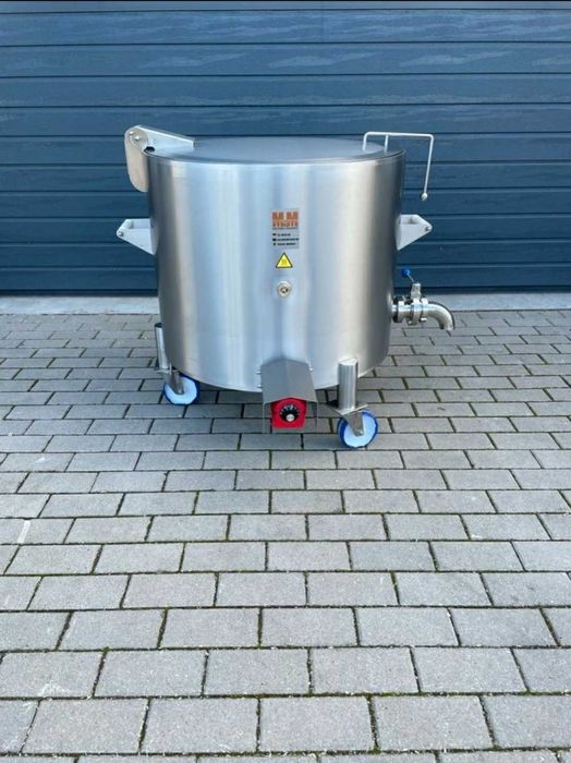 Marmită / fierbător pe curent sau pe gaz. Tigaie basculantă. Horeca