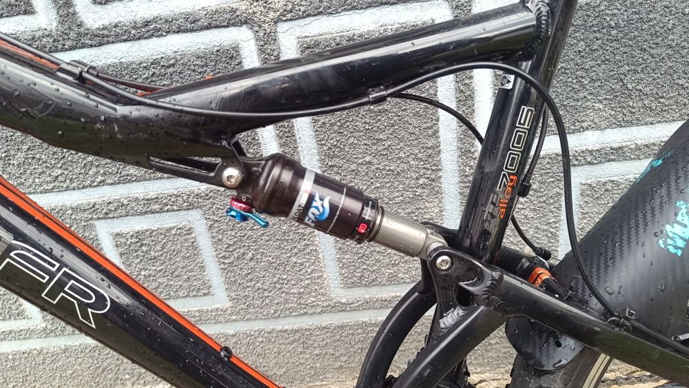 Bicicleta MTB KTM full
