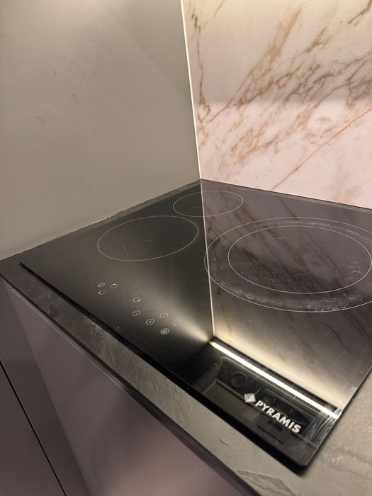 Керамичен плот за вкраждане PYRAMIS 58HL 4004