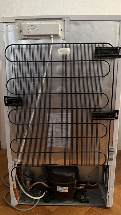 Малък Фризер BEKO FS1 66020 – 82 см, 3 чекмеджета