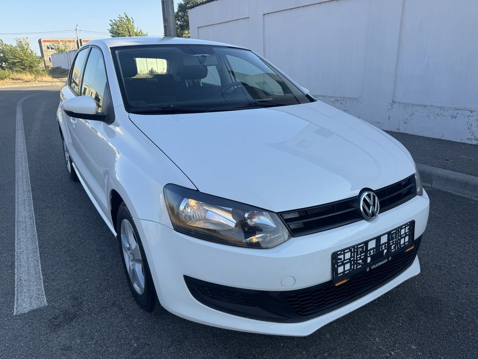 VOLKSWAGEN Polo 2011 — imagine 2