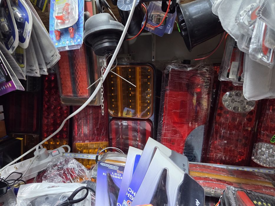 Stopuri spate remorcă / camion – noi, model universal