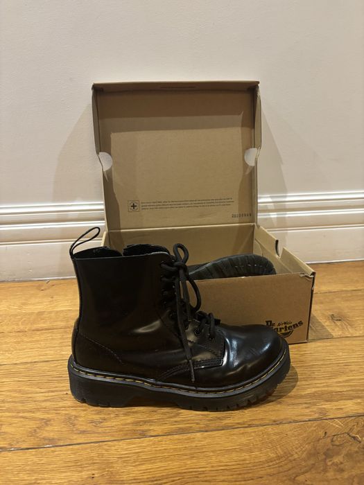 Dr.Martens детски боти