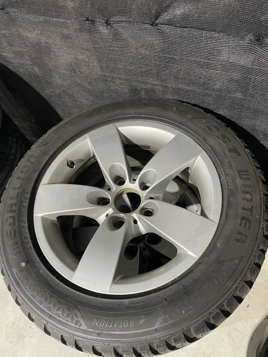 Vand jante BMW cu cauciucuri de iarna