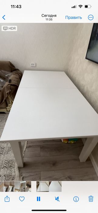 Продам стол белый