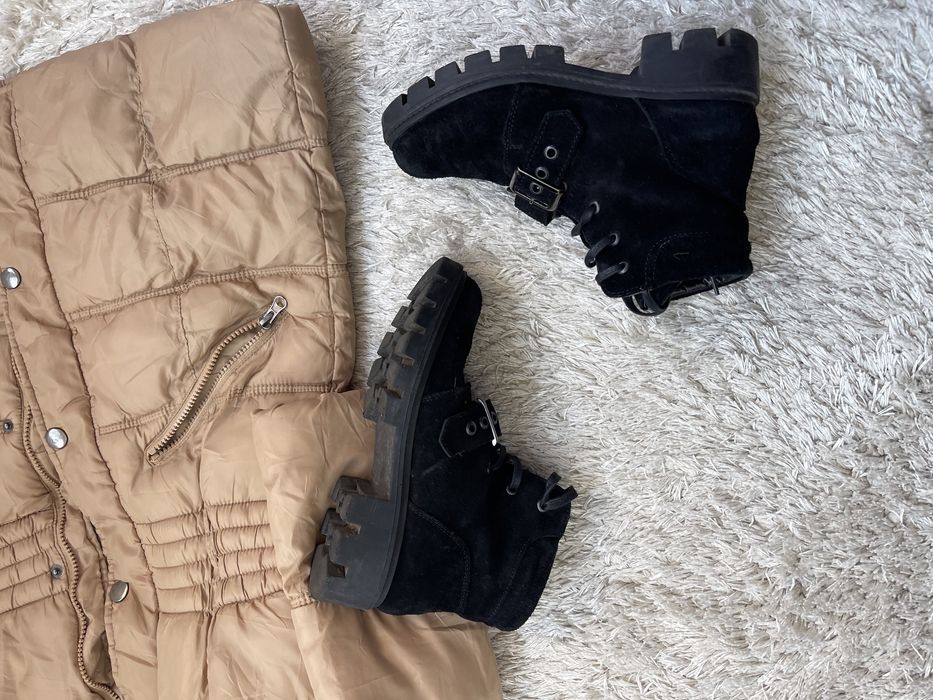 Ghete din piele nr.36 si geaca marime38