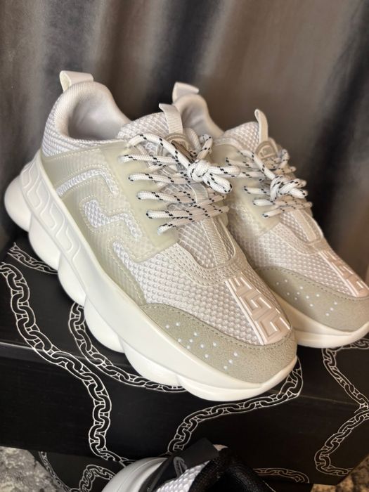 Adidasi versace diverse cumori