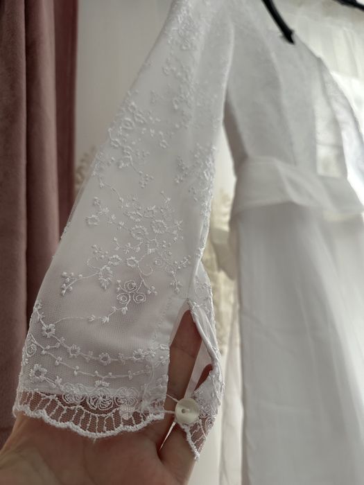 Rochiță de mireasă,marimea 36-38,purtata o singura data!