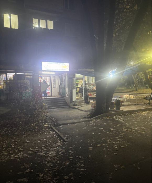 Овощник Мик 6 магазин Аташканың алдында