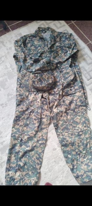 Продам комуфляж зимний и летний