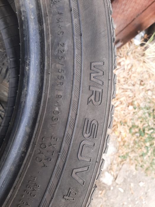Продам шины.  225/55/19 нокиа
