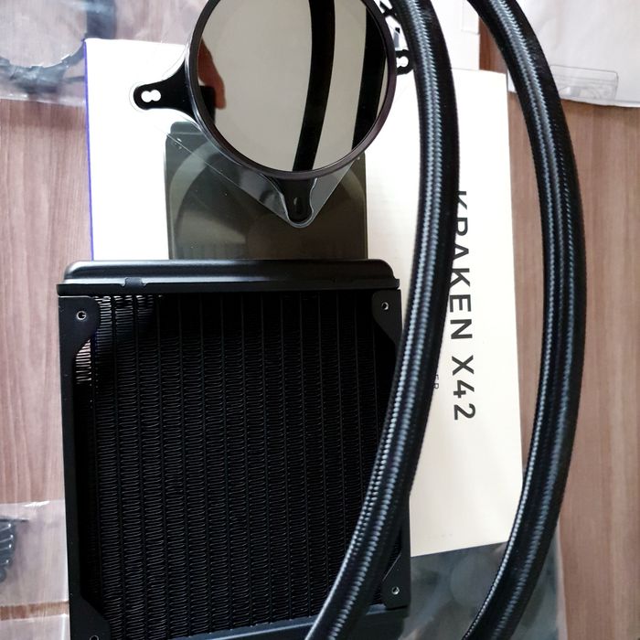 Кулер NZXT Kraken x42
