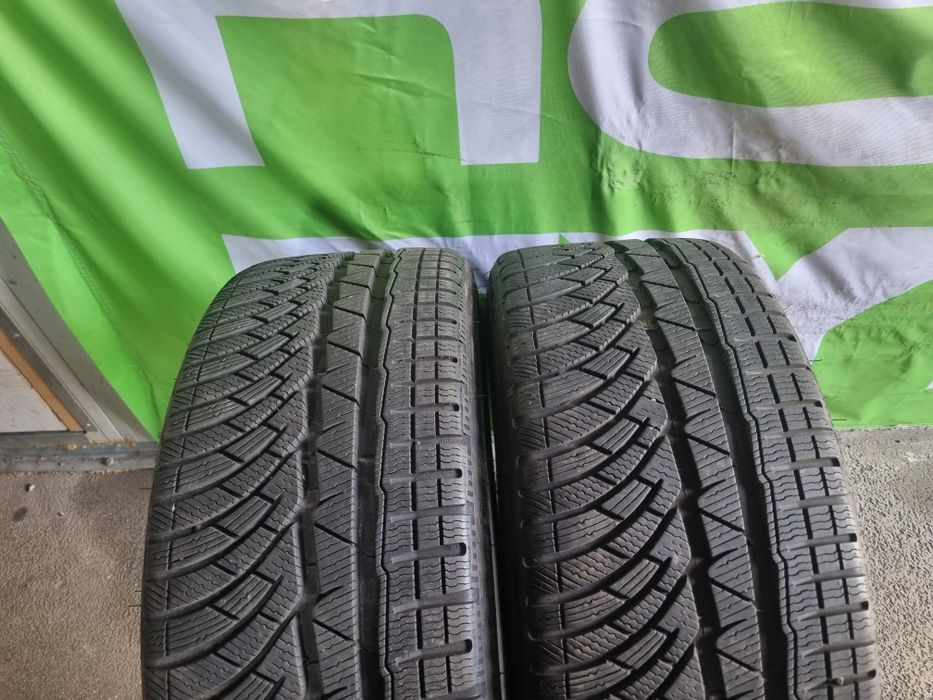 2 anvelope iarna Michelin 235 35 20 ca si noi