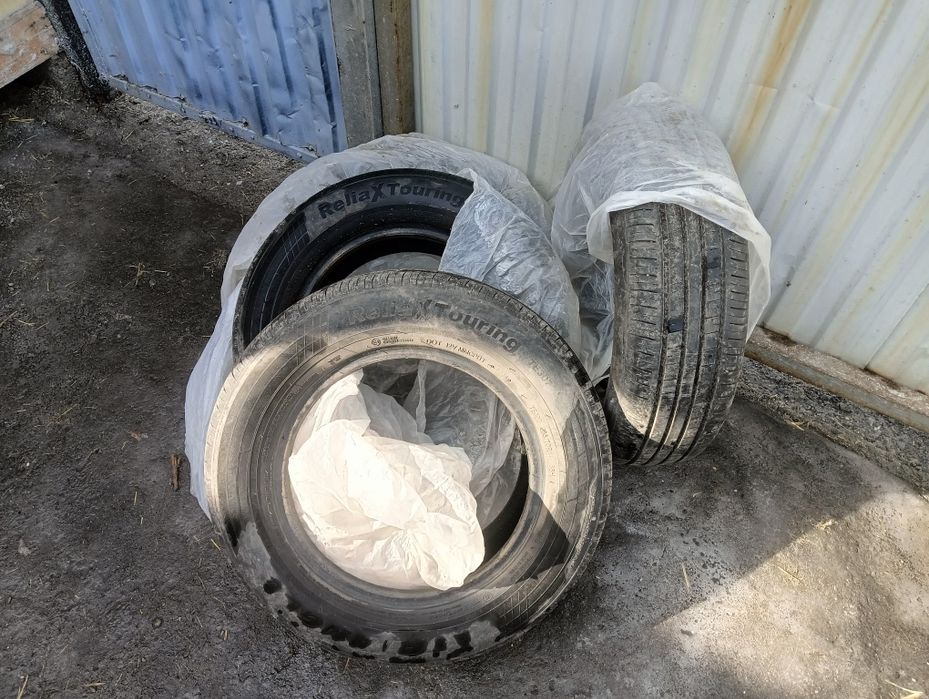 Продам шины летние 70000