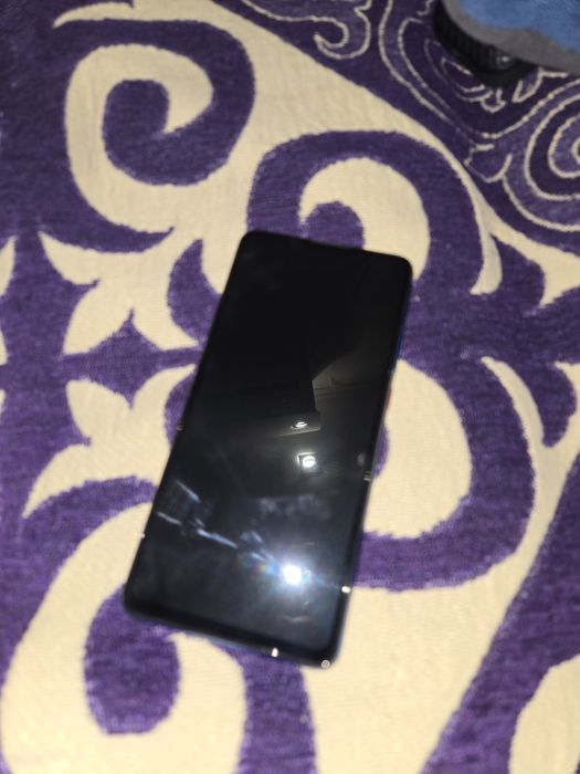 Прдам телефон Xiaomi Mi 9T pro