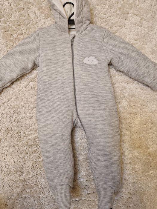 Бебешки ватиран гащеризон нов