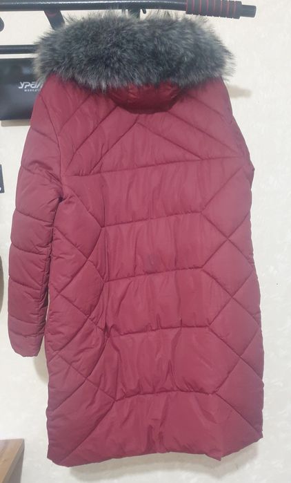 Продам пуховик ( б.у. в хорошем состоянии)