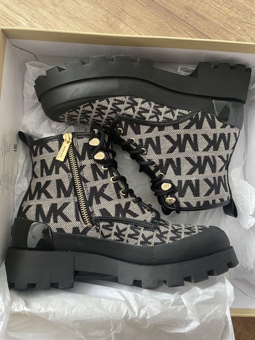 Боти Michael Kors