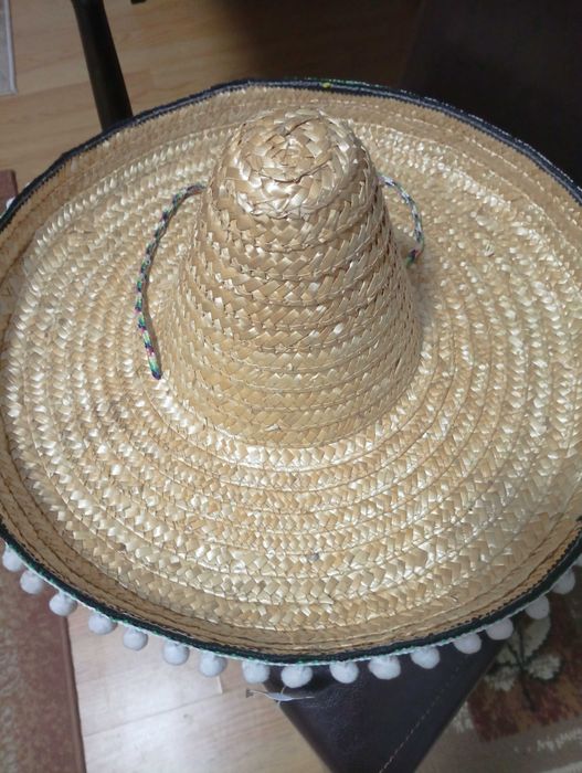 vand palarie sombrero noua cu eticheta,