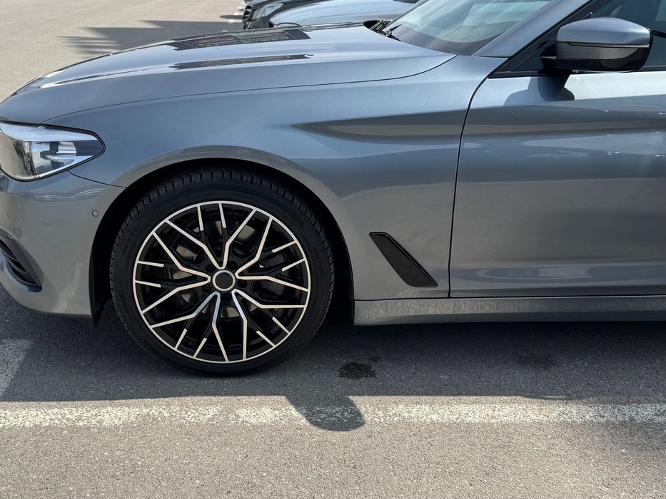 ПРОДАВА СЕ BMW 520d 2018 г