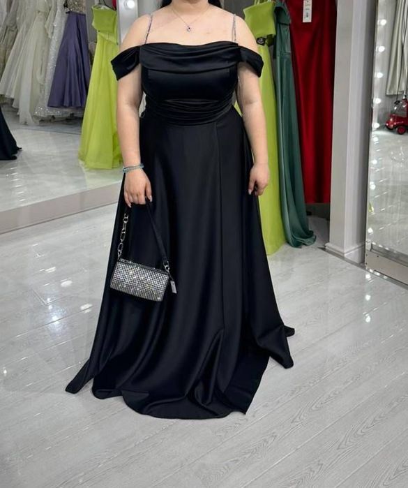 Платье вечернее