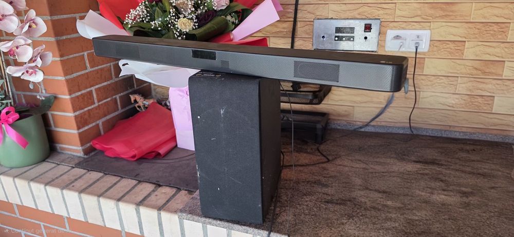 Sistem Soundbar LG 2.1 cu Subwoofer Wireless – Model LG SN4