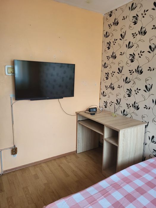 Vand apartament in Mizil si teren extravilan langa centura