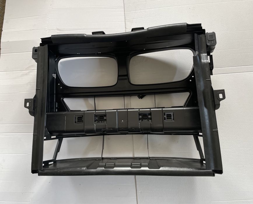 Hota trager tragar panou  NOU BMW X3 F25 X4 F26 deflector