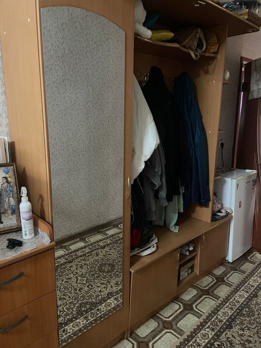 Продам прихожею б/у