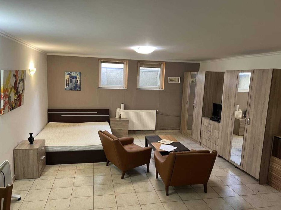 Едностаен апартамент в Остромила