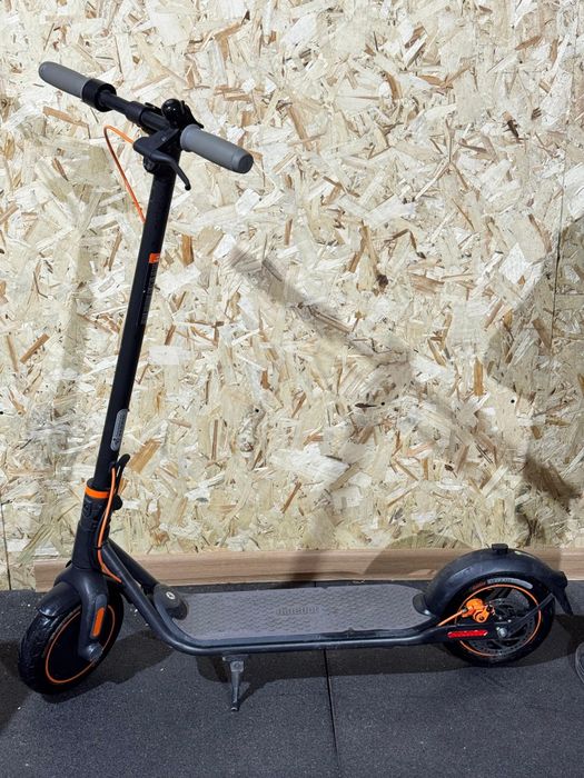 Kickscooter Ninebot f40