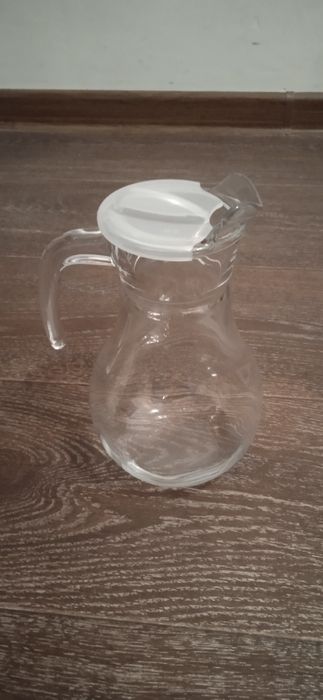 Графин для воды, 1 литр.