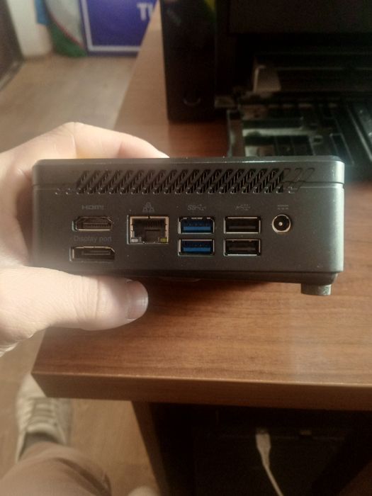 Intel Core I5 ​​8265U mini Windows 10