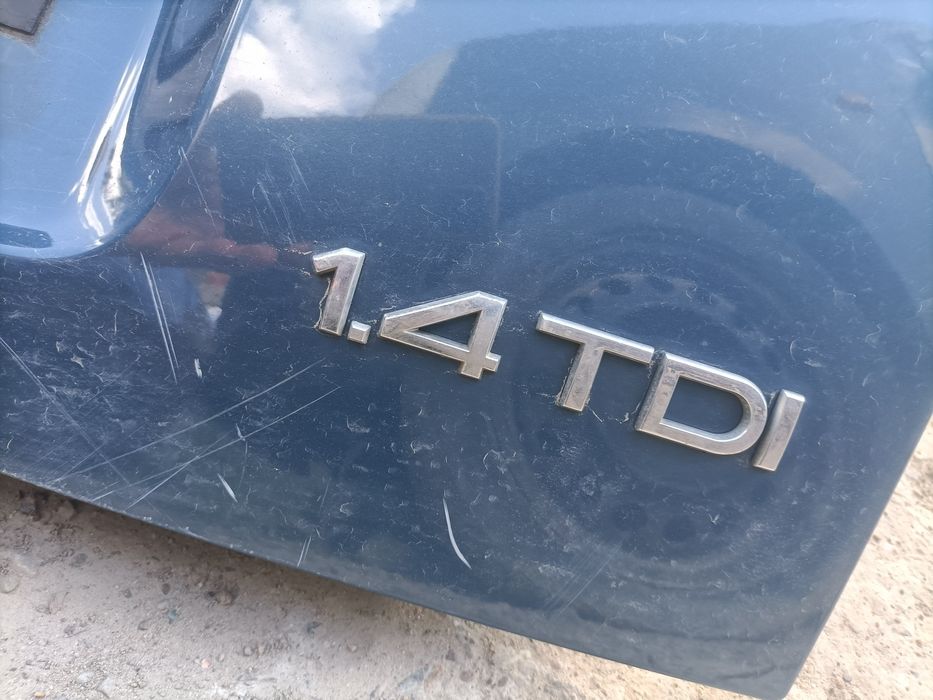 Emblema siglă logo semn inițială stemă litere crom